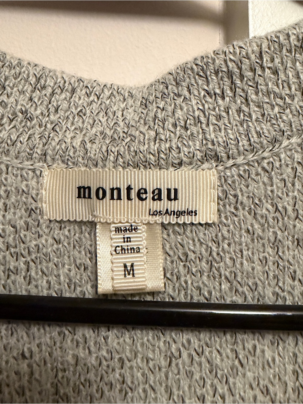 Men Sweater Subcategory Identification - Picture 2 of 2